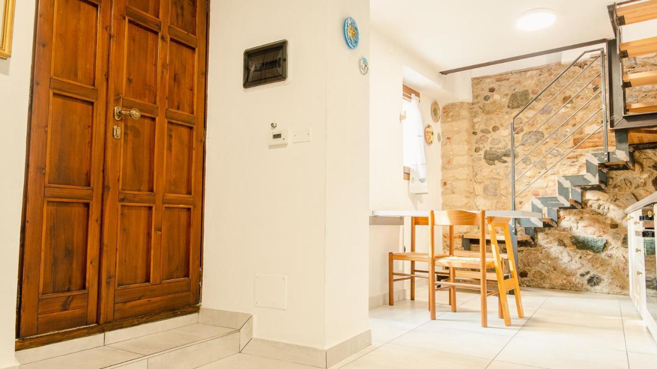 شقة La Casa Di Nonna Agnese - Italian Homing بادينغي سول غاردا المظهر الخارجي الصورة
